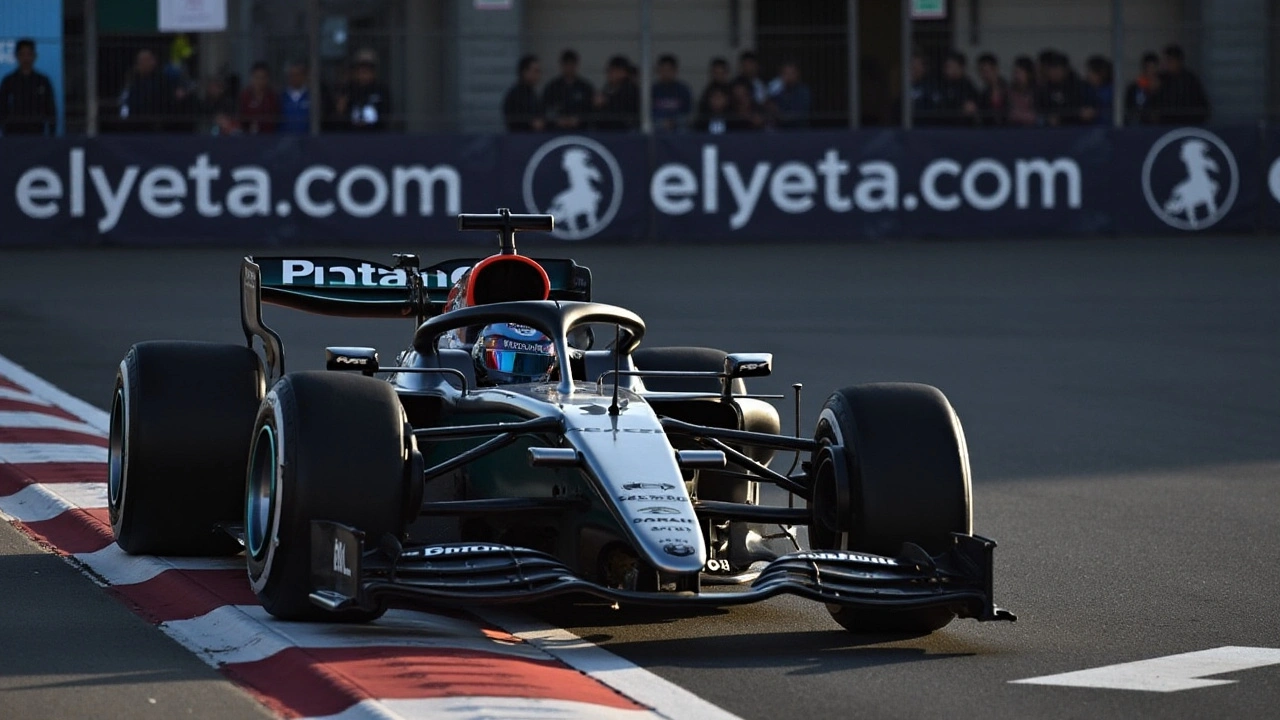 F1: George Russell Lidera Treinos Livres do GP do Azerbaijão, Superando Charles Leclerc por Margem Mínima